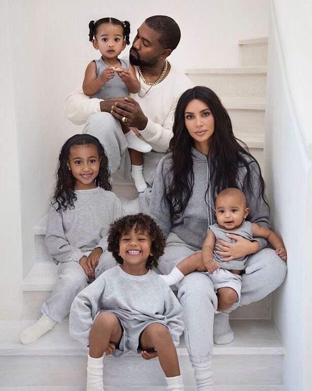 Saint West:Υπέροχες φώτο του γιου της Kim Kardashian που πρέπει να δεις - Είναι αξιολάτρευτος (pics)