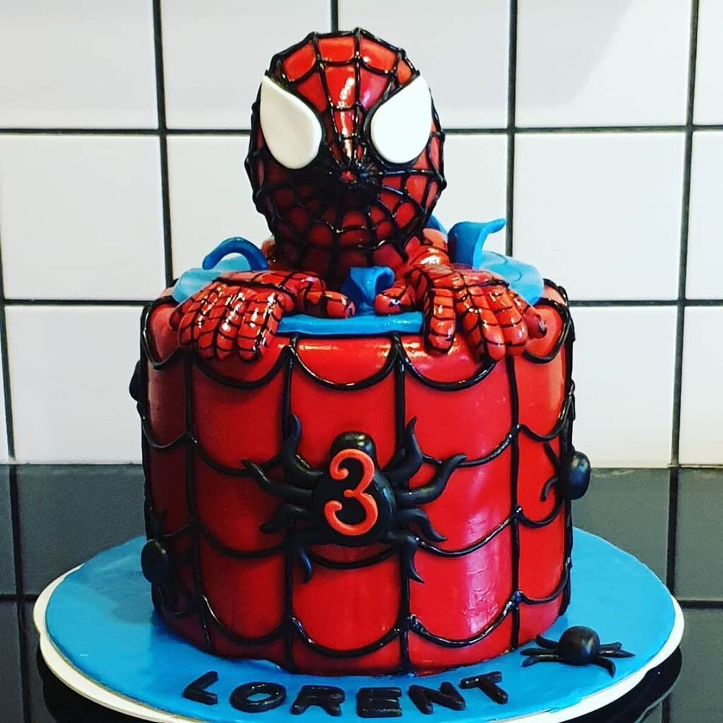 πηγή φωτογραφίας: Instagram account @mayaspimpmycake