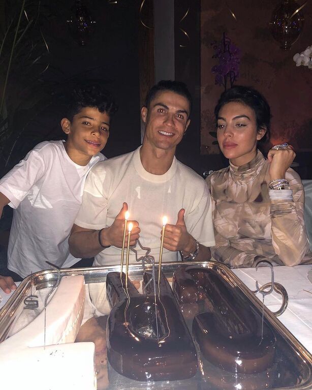 Christiano Ronaldo: Στην μπανιέρα με τα τέσσερα παιδιά του – Η φώτο έγινε viral