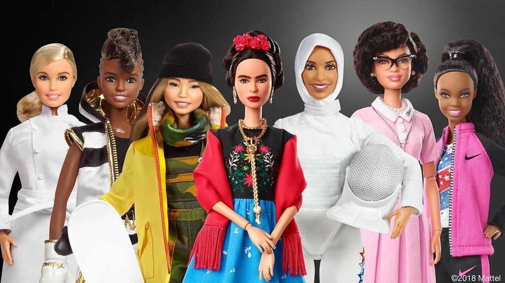 9 Μαρτίου - H Barbie γιορτάζει τα 61α γενέθλιά της και είναι πιο «πραγματική» από ποτέ (pics)