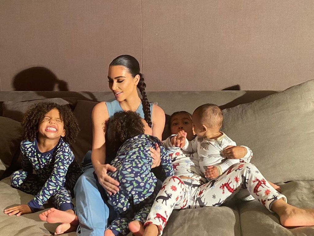 Τα πιο ακριβά πράγματα που έχει αγοράσει η Kim Kardashian στα παιδιά της (vid)