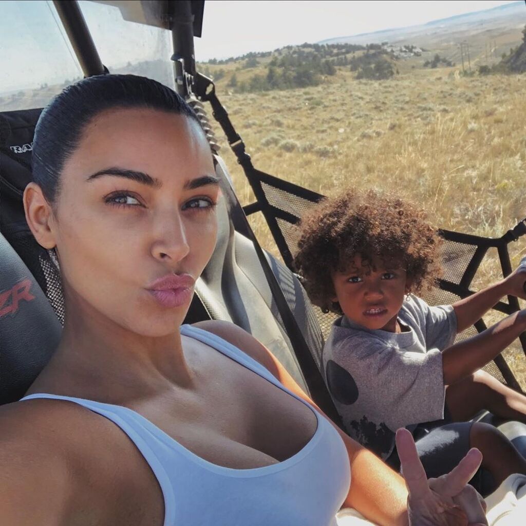 Τα πιο ακριβά πράγματα που έχει αγοράσει η Kim Kardashian στα παιδιά της (vid)
