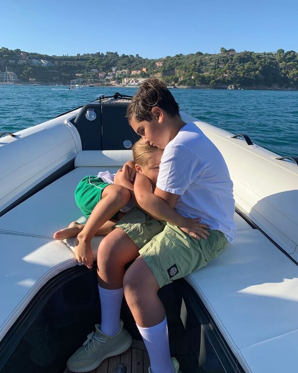 Τι δεν γνωρίζετε για τα παιδιά της Kourtney Kardashian (pics+vid)