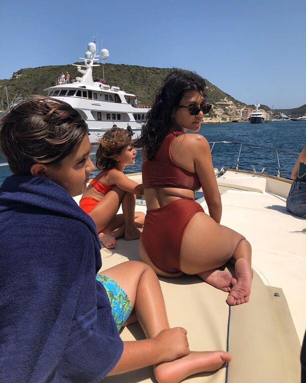 Τι δεν γνωρίζετε για τα παιδιά της Kourtney Kardashian (pics+vid)