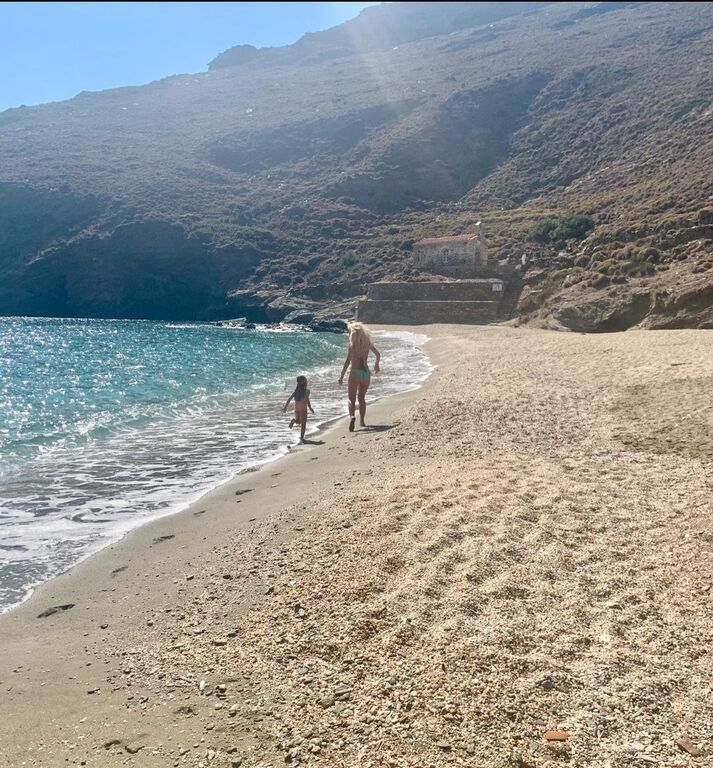 Ελένη Μενεγάκη: Η Μαρίνα φόρεσε τις γόβες της - Δείτε φώτο