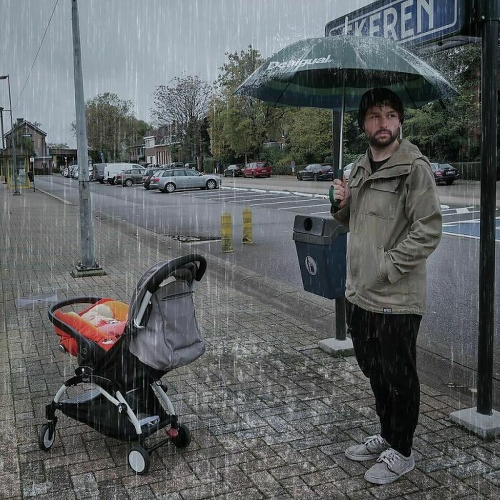 Μπαμπάς φωτογραφίζει τις περιπέτειες της κόρης του και έχει γίνει viral