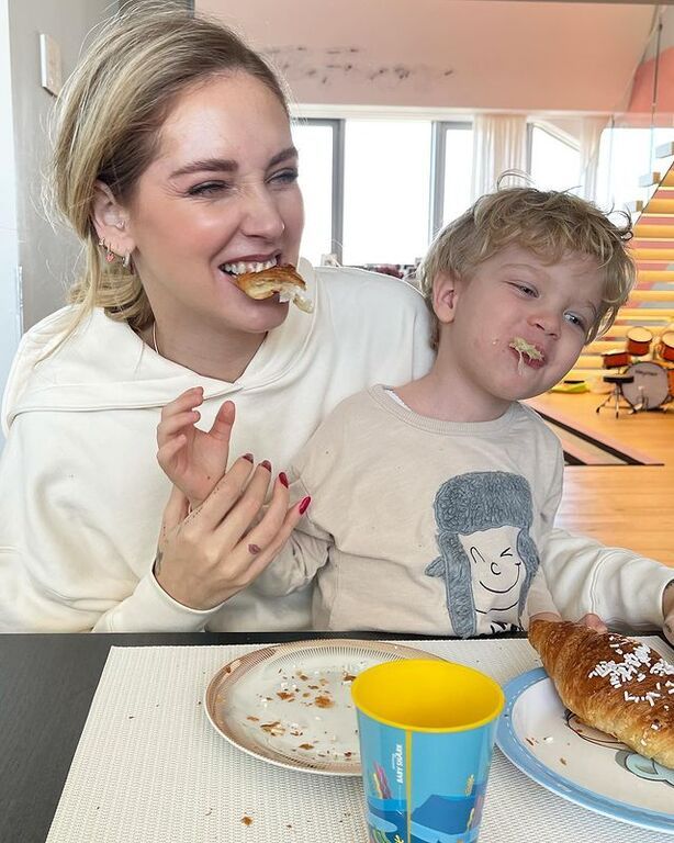 Chiara Ferragni: Το απίθανο βίντεο όπου ο γιος της φτιάχνει πίτσα