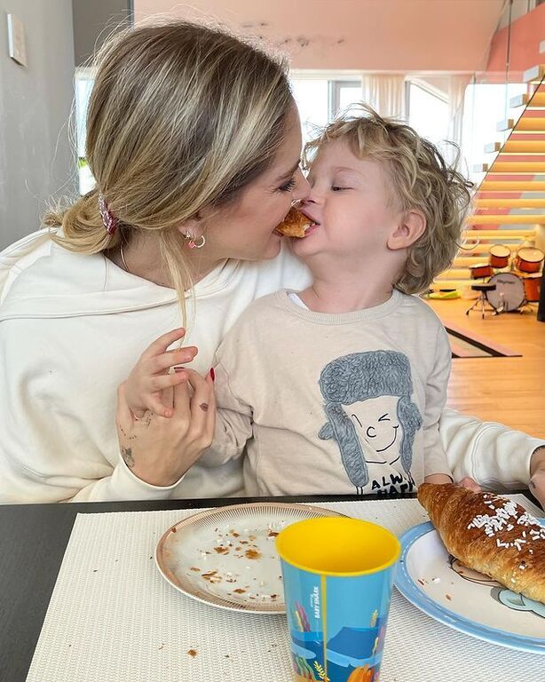 Chiara Ferragni: Το απίθανο βίντεο όπου ο γιος της φτιάχνει πίτσα