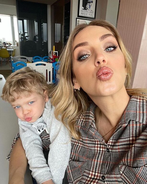 Chiara Ferragni: Το απίθανο βίντεο όπου ο γιος της φτιάχνει πίτσα