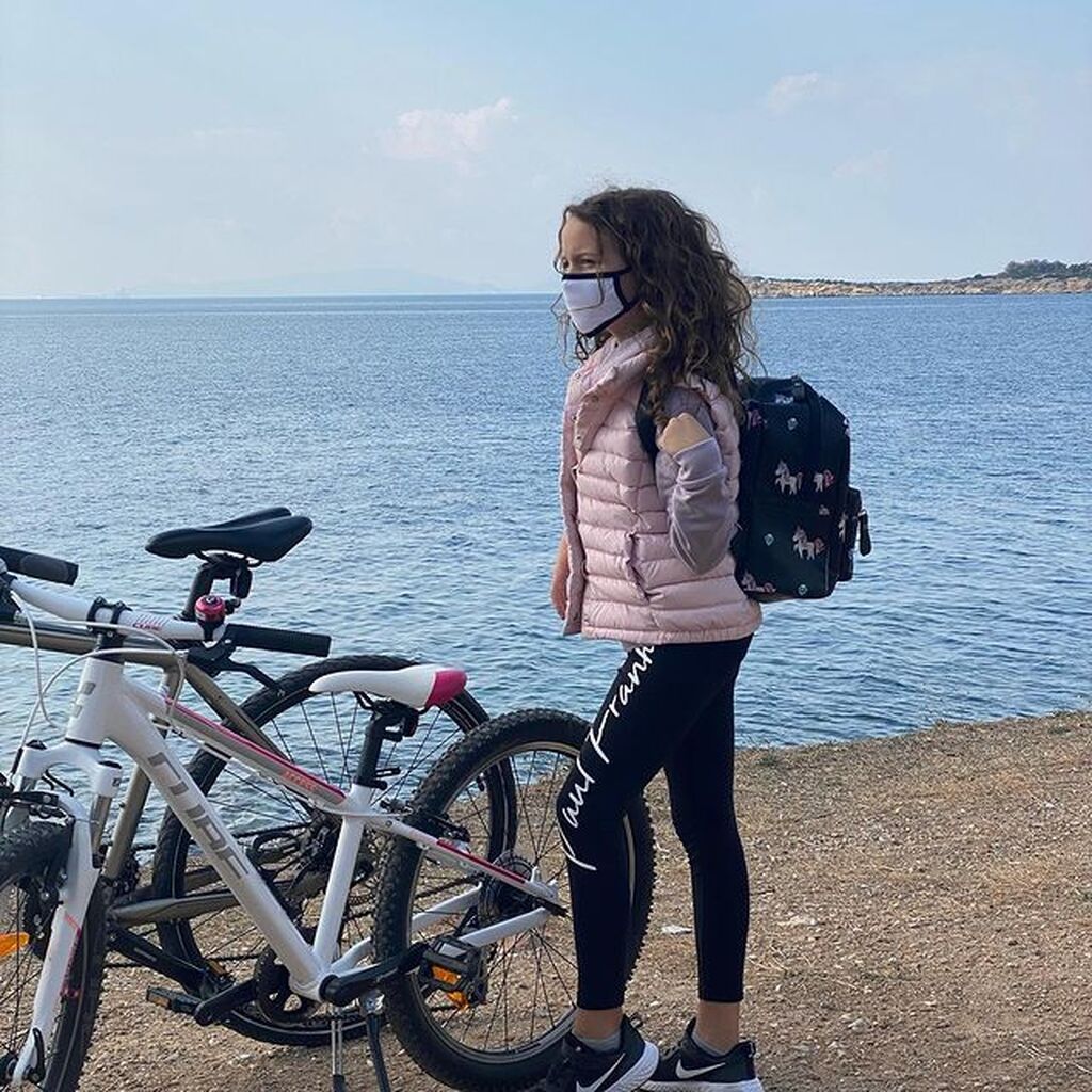 Ηλέκτρα Λύρα: Σπάνιο βίντεο-Δείτε τη να τραγουδά σε συναυλία της μαμάς της