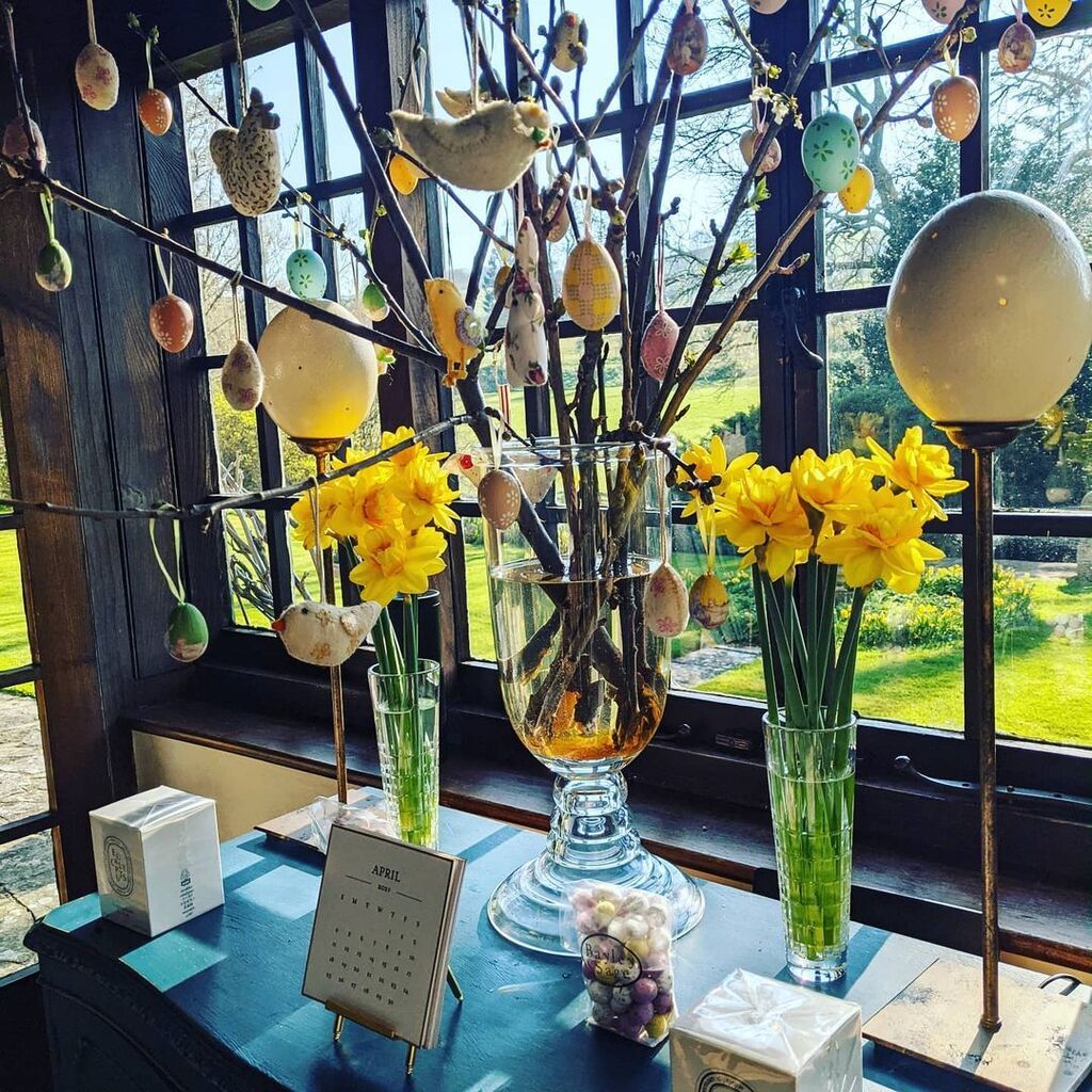 πηγή φωτογραφίας: Hashtag instagram #eastertree
