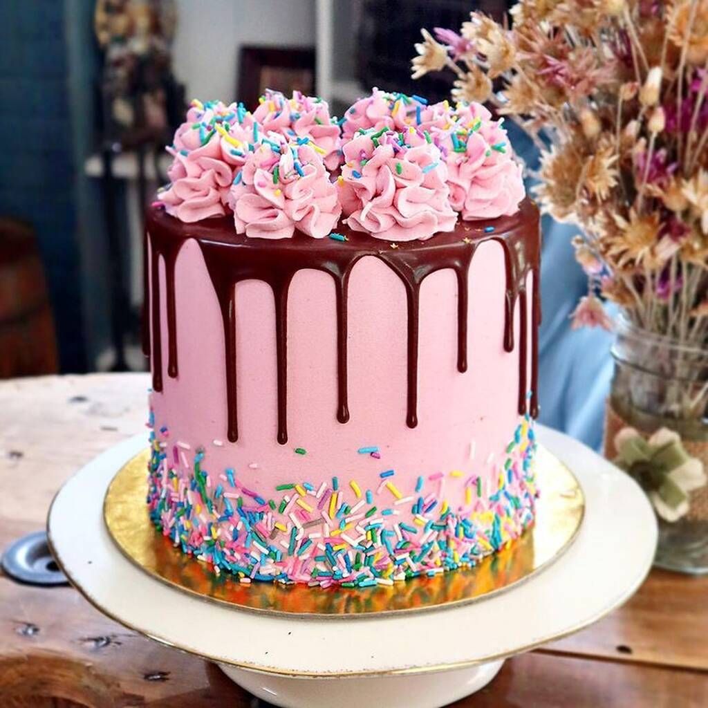 Instagram @bakey.bakes
