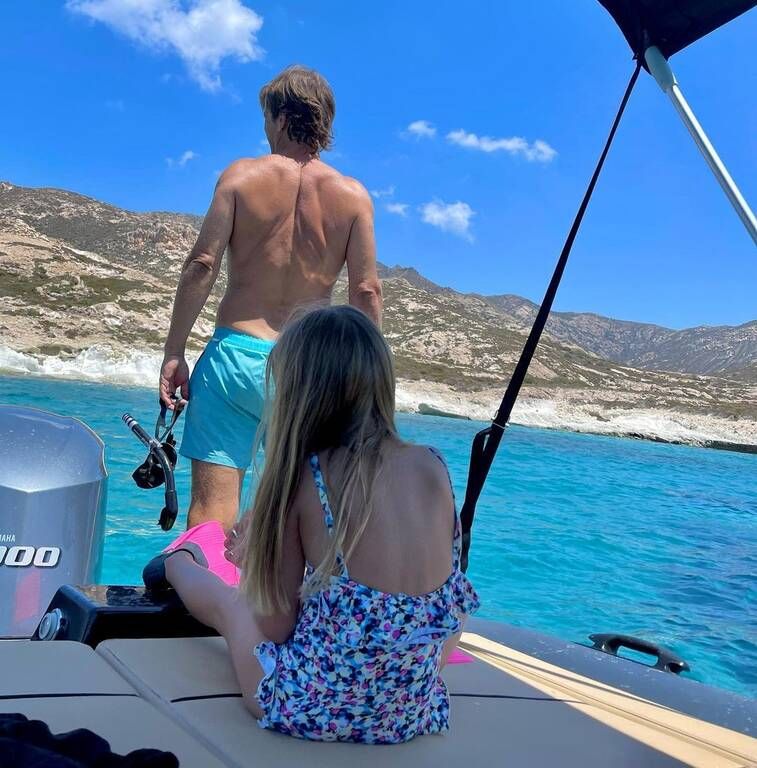 Ελένη Μενεγάκη: Οι καλοκαιρινές φώτο της Μαρίνας είναι το κάτι άλλο