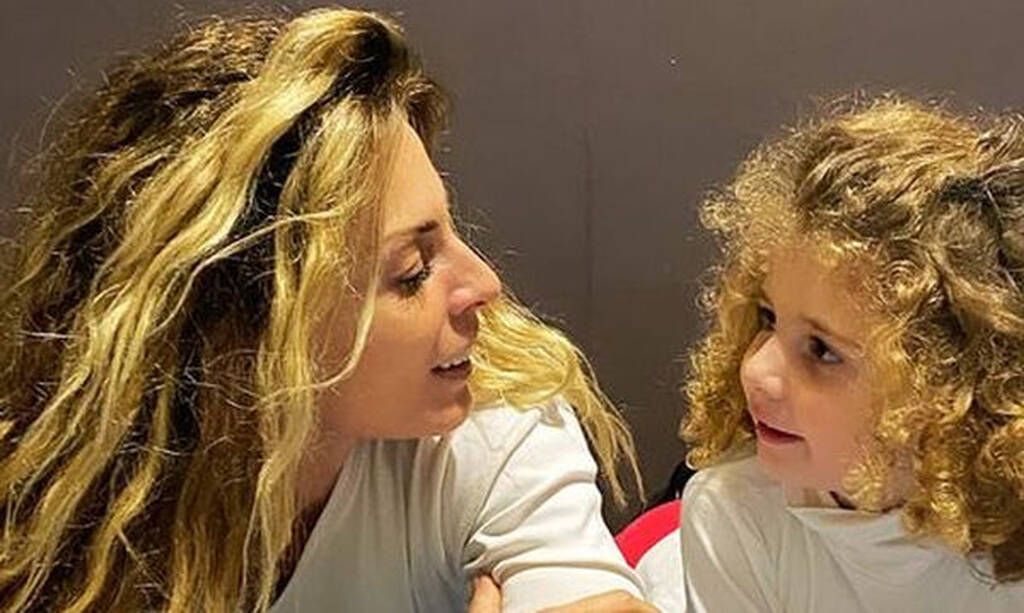 Κατερίνα Λάσπα: Συγκινεί η ζωγραφιά της κόρης της για τις πυρκαγιές