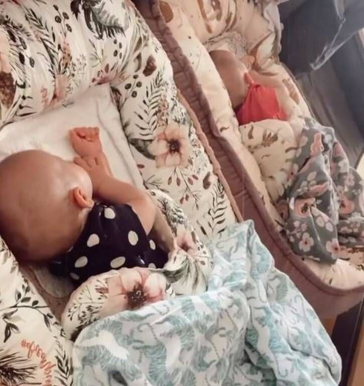 Σάκης Τανιμανίδης: Sunday mornings επί δύο - Το απίθανο βίντεο με τις δίδυμες
