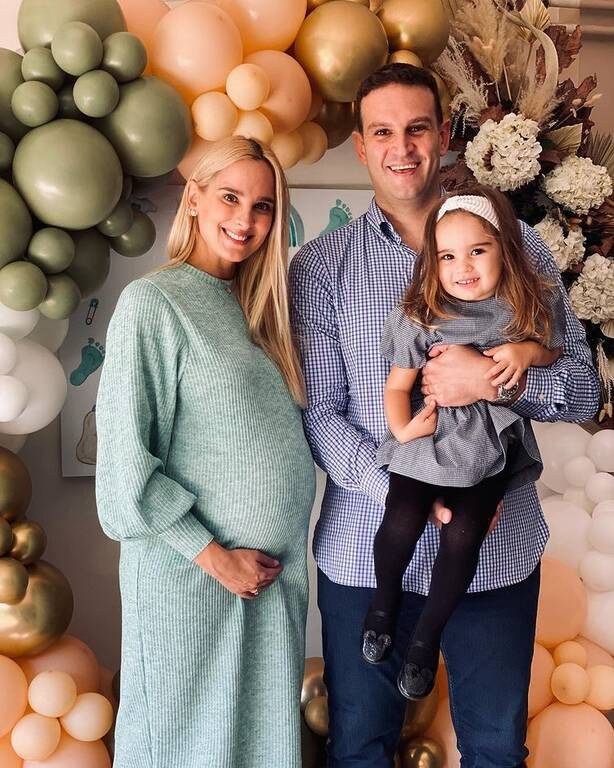 Κλέλια - Άννη Πανταζή: Διπλο baby shower party για τις εγκυμονούσες