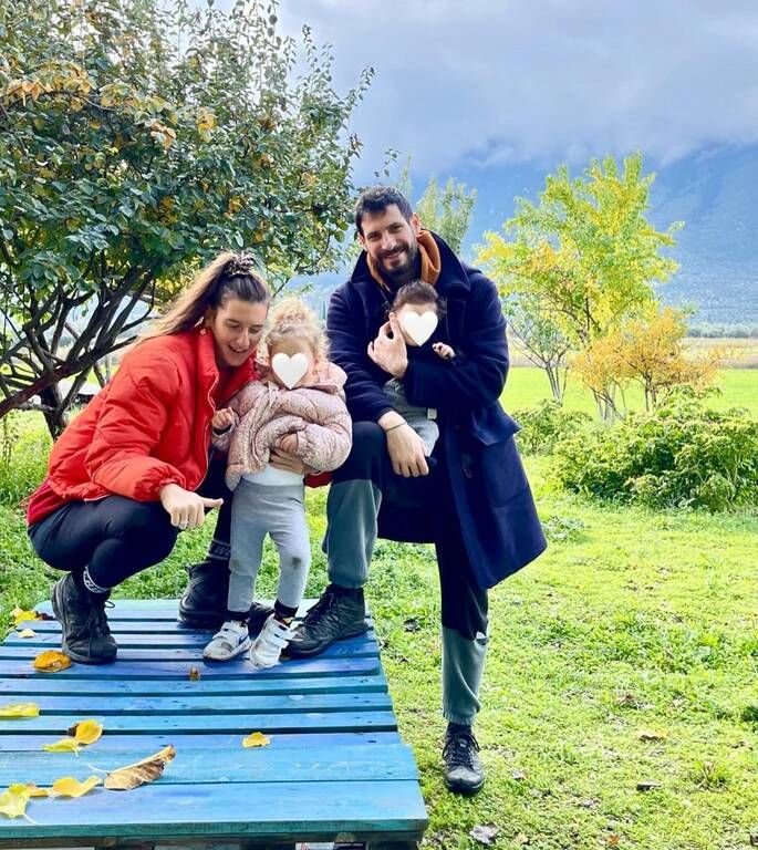 Θανάσης Πατριαρχέας: Η φώτο με τα παιδιά και την σύζυγό του στην εξοχή