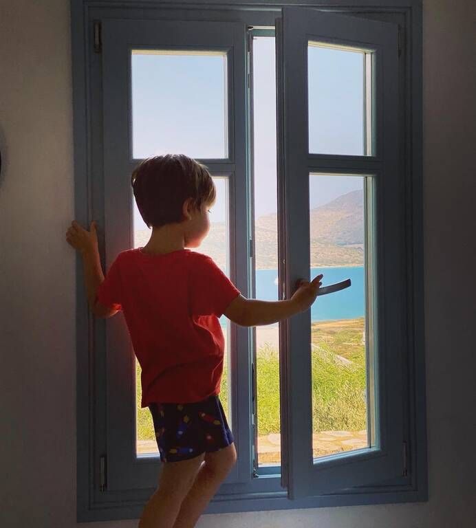 Σία Κοσιώνη: Αγκαλιά με τον γιο της - Η νέα τρυφερή φώτο στον λογαριασμό της