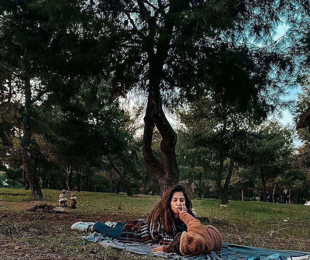 Η Κατερίνα Παπουτσάκη σε μια απίθανη φώτο με τον γιο της