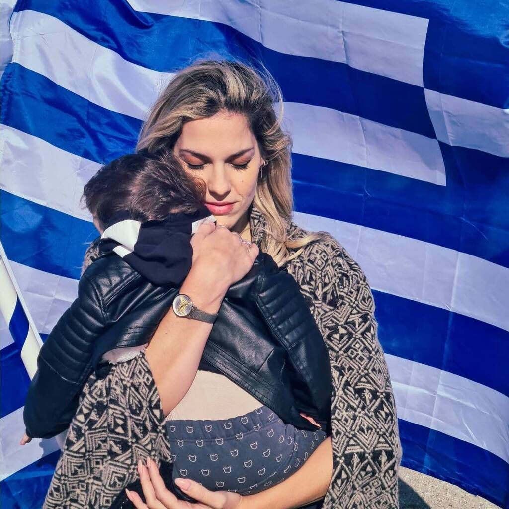 Μαντώ Γαστεράτου: Η χιουμοριστική ανάρτηση με τον γιο της - Πού τον φωτογράφισε