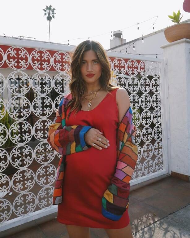 Με sexy, mini φορεμα