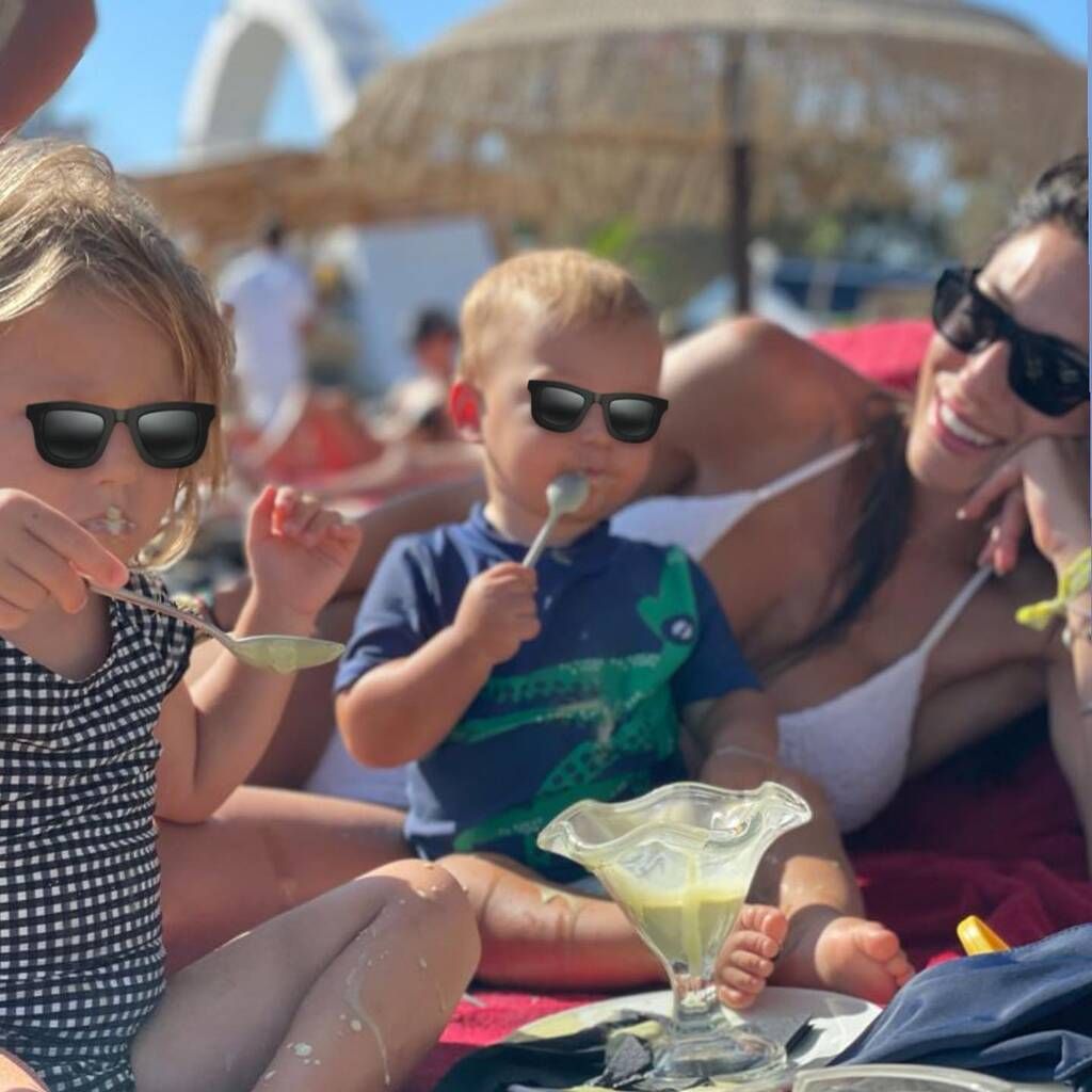 Φλορίντα Πετρουτσέλι: "Το καλοκαίρι μου..
#summer #family #memories"