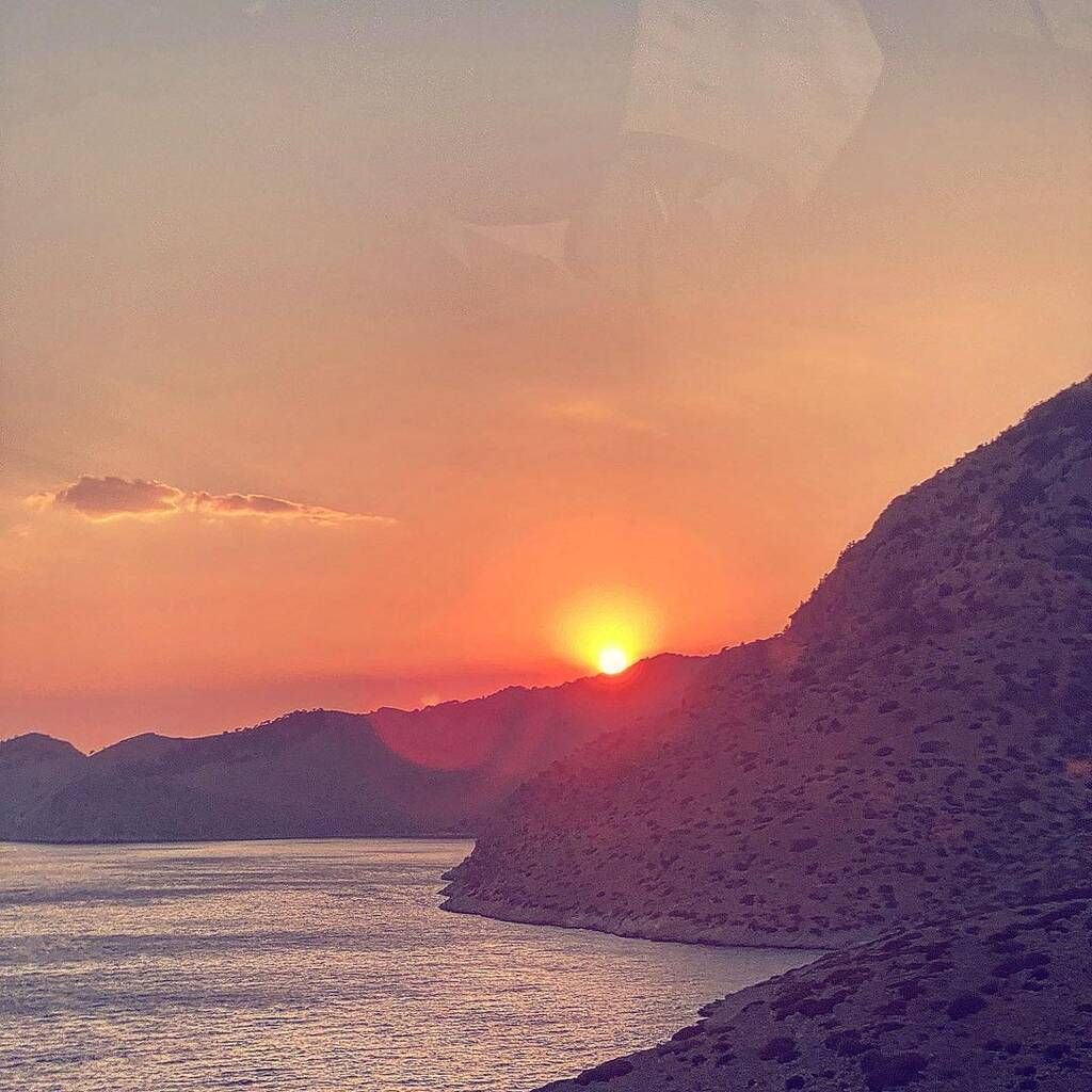 ... και το ηλιοβασίλεμα.