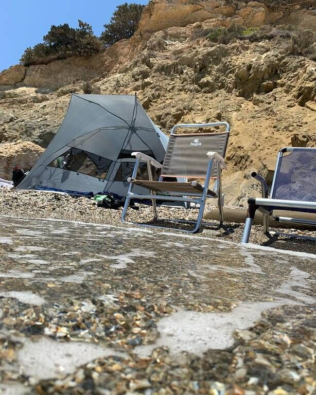 .. αλλά και παραλίες.