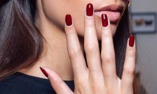 Nail color trends: Τα χρώματα που πρέπει να δοκιμάσεις στο μανικιούρ αυτή την εποχή