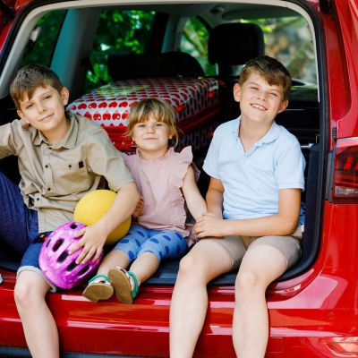 10 tips από την παιδίατρο για να κρατήσετε τα παιδιά ασφαλή αυτό το καλοκαίρι