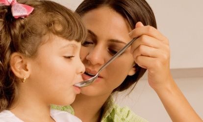 Τι πρέπει να κάνετε όταν το παιδί αρνείται να πάρει το φάρμακο του;