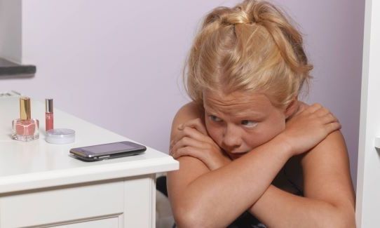 Μάθετε τα πάντα για τη διαδικτυακή σεξουαλική παρενόχληση ανηλίκων