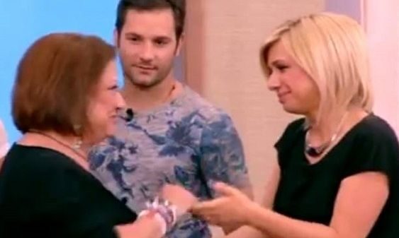 Η αινιγματική ευχή της Παπουτσή στην Καραβάτου που πυροδότησε ξανά τις φήμες περί εγκυμοσύνης!