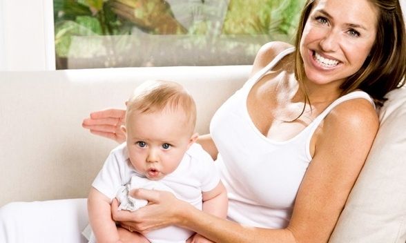 Πώς να βοηθήσετε το μωρό σας να ρευτεί
