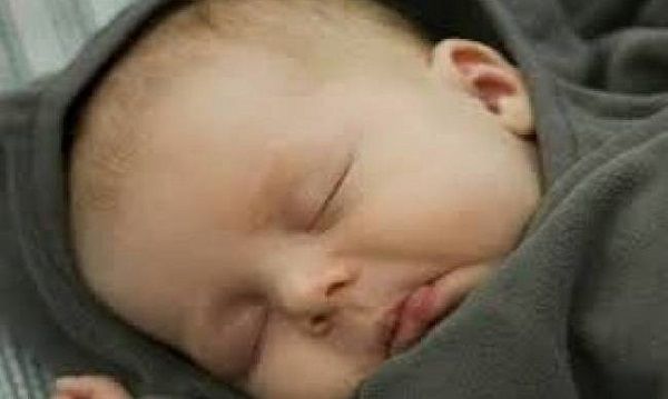 Έπαθαν σοκ οι γιατροί όταν βρήκαν ότι στο αυτί μωρού μεγάλωνε ένα...