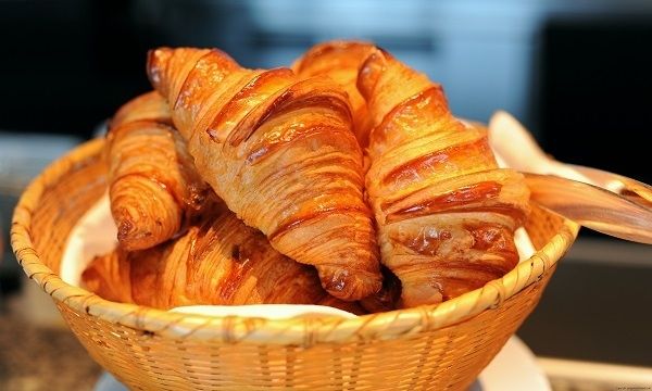Συνταγή για σπιτικά και υγιεινά κρουασανάκια