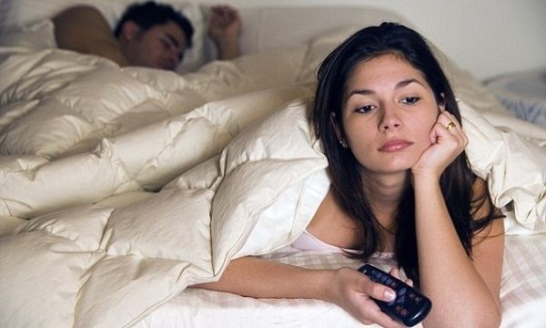 Πώς αντιδρά η γυναίκα στο στυτικό πρόβλημα του συντρόφου της;