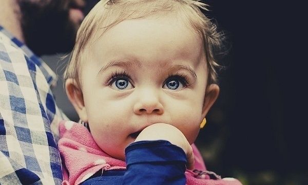 5 λάθη που κάνουν οι γονείς στην καθημερινότητά τους με το μωρό και τα αγνοούν