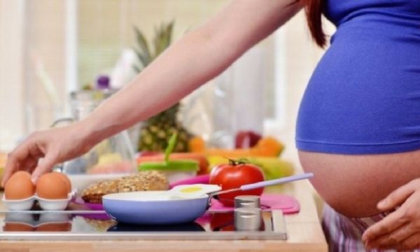 Ειδικές δίαιτες στην εγκυμοσύνη: Τι πρέπει να γνωρίζετε