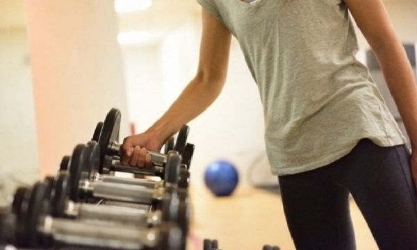 Ξέρετε πού κρύβονται τα περισσότερα μικρόβια στο γυμναστήριο