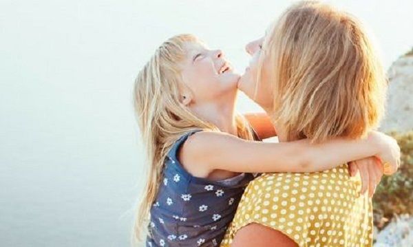 Πώς μπορεί ο γονιός να ενισχύσει την αυτοεκτίμηση του παιδιού του;