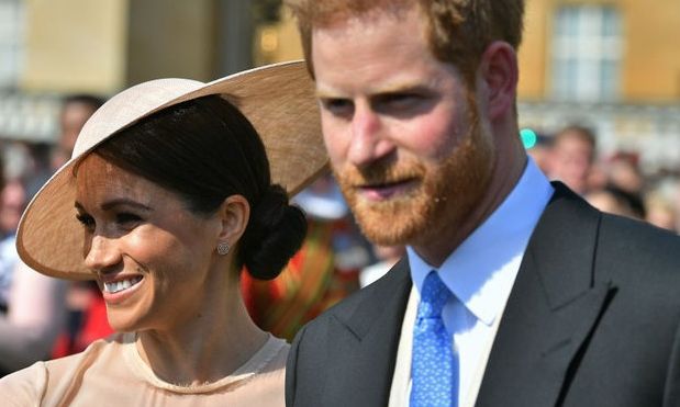 Ο πρίγκιπας Harry θα γίνει κουμπάρος τον Αύγουστο και δεν φαντάζεσαι ποιόν θα παντρέψει!