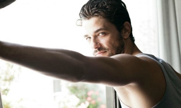 Ο Τότσικας με την κόρη του ρίχνουν το Instagram... από την παιδική χαρά!