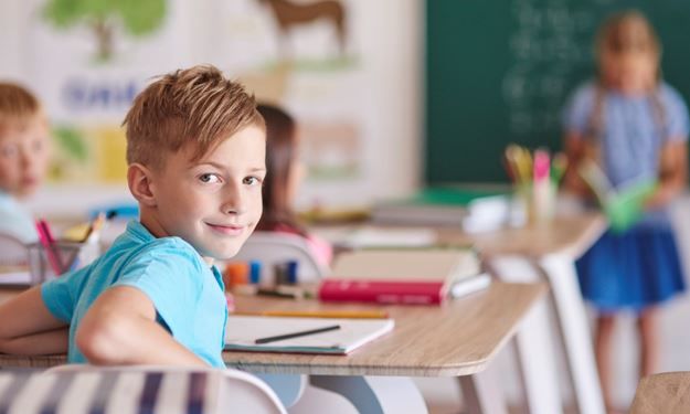 Back to school: Και φέτος, ο εμβολιασμός είναι στα… sos – Τι δεν πρέπει να παραλείπουν οι μαμάδες