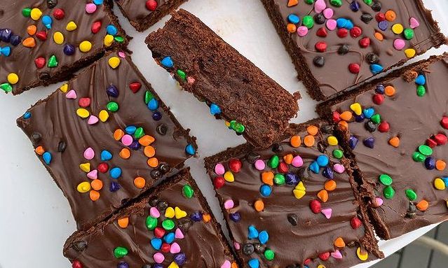 Cosmic Brownies η συνταγή που έχει γίνει ανάρπαστη στο instagram