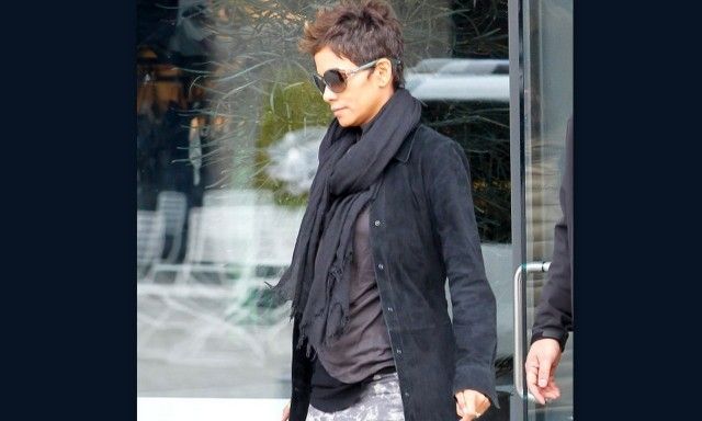 Οι πρώτες φωτογραφίες της Halle Berry μετά την ανακοίνωση της εγκυμοσύνης της!
