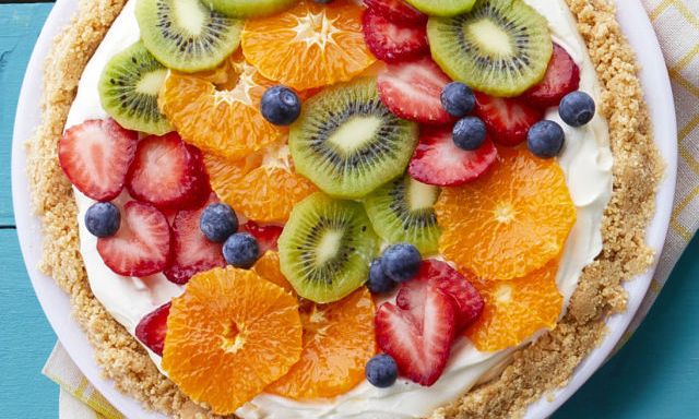 Cheesecake με φρέσκα φρούτα: δροσερή καλοκαιρινή συνταγή