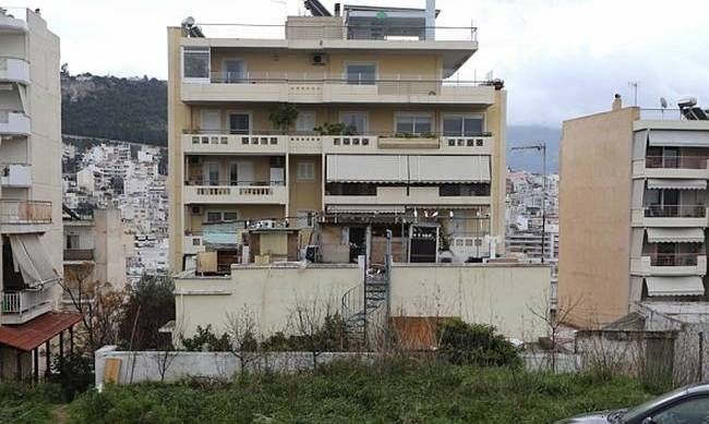 Εκλογές 2015 - Η Telegraph παρουσιάζει το διαμέρισμα του Αλέξη Τσίπρα