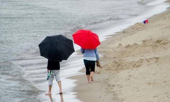 Καιρός: Αλλαγή σκηνικού με πτώση θερμοκρασίας και καταιγίδες