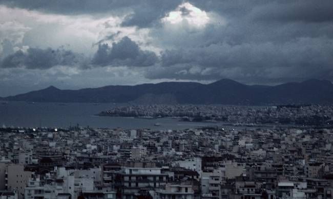 Καιρός: Με συννεφιά και βροχές μας αποχαιρετά η εβδομάδα